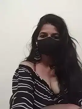 Shuttii 25 online show from 7, 3, 2025