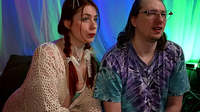 Claudia and elon  online show from 13, 5, 2026