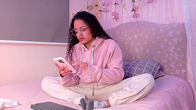 DAHLIA BROWNIE online show from 21, 2, 2026