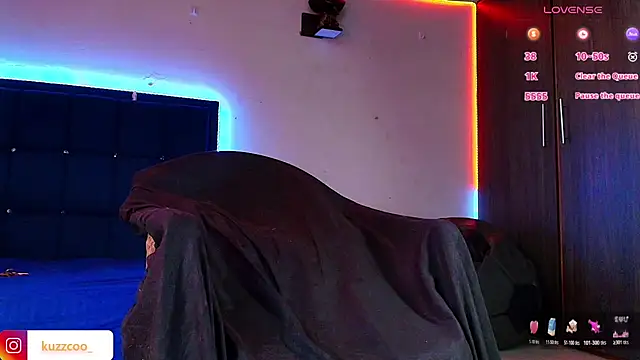 kuzzcoo online show from 10, 4, 2026