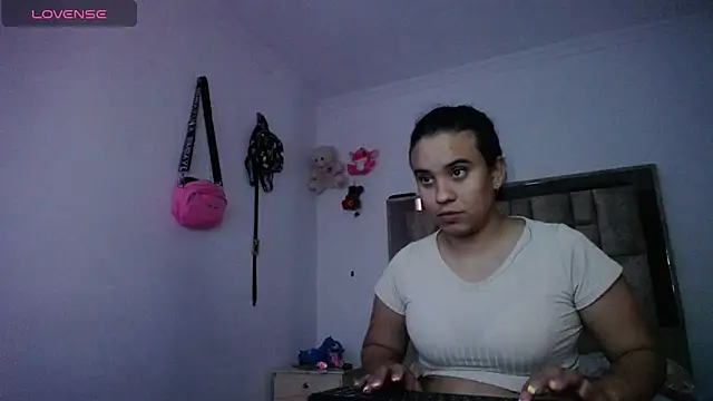 tiffany  pink online show from 22, 11, 2025