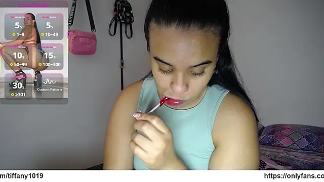 tiffany  pink online show from 25, 2, 2026