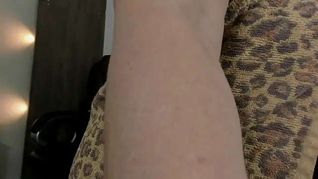 Cheryl JONES online show from 4, 12, 2025