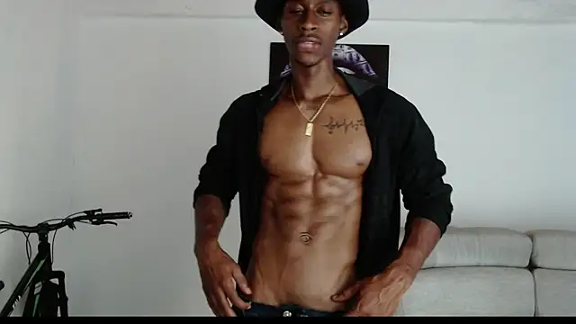 Snapshot of drake_brwon_23 chatting on 26, 5, 2026 drake brwon 23 online show from 26, 5, 2026