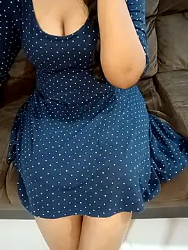 Snapshot of Mounika25 chatting on 13, 3, 2025 Mounika25 online show from 13, 3, 2025