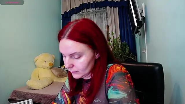 Snapshot of NikaLee chatting on 23, 12, 2024 NikaLee online show from 23, 12, 2024