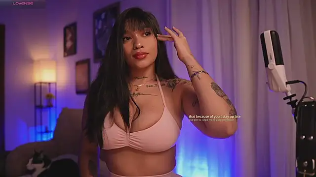 HannahW  online show from 6, 2, 2026