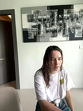 Nura n Sarah online show from 8, 12, 2024