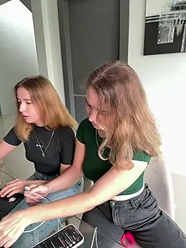 Nura n Sarah online show from 27, 1, 2025