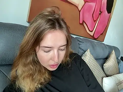 Nura n Sarah online show from 28, 2, 2025