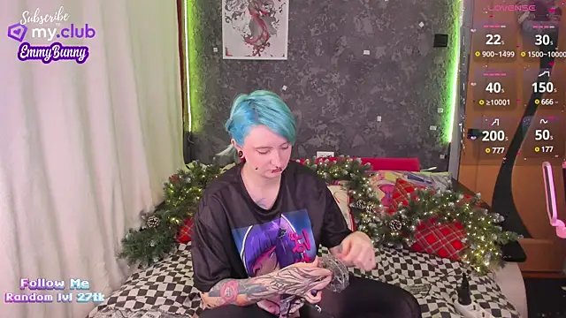 EmmyBunny online show from 11, 12, 2024