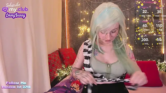 EmmyBunny online show from 18, 12, 2024