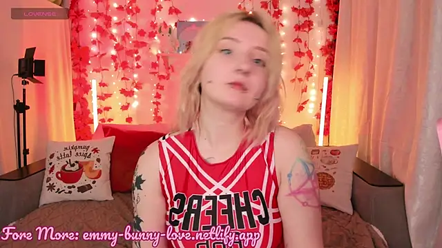 EmmyBunny online show from 20, 9, 2025