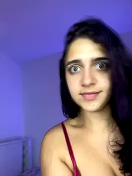 Alicia Ruiz online show from 3, 12, 2025