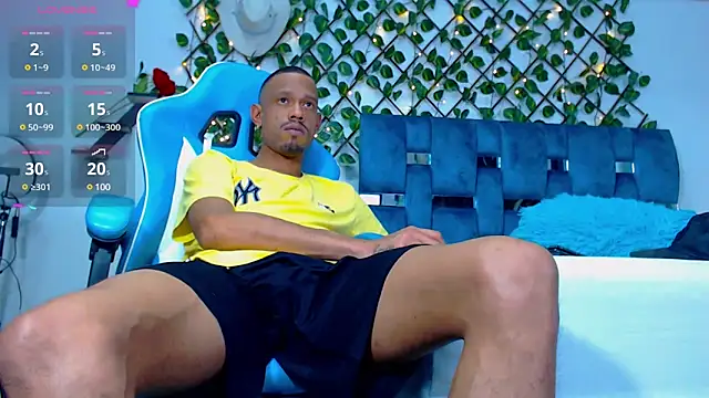 black latin23cm online show from 12, 12, 2024