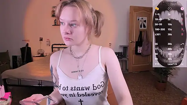 cyber whore  online show from 27, 3, 2026