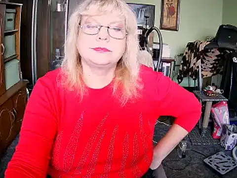 Snapshot of LOLA8888 chatting on 2, 10, 2025 LOLA8888 online show from 2, 10, 2025