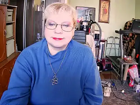 Snapshot of LOLA8888 chatting on 13, 10, 2025 LOLA8888 online show from 13, 10, 2025