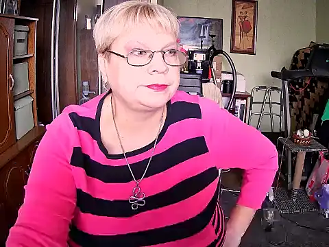 Snapshot of LOLA8888 chatting on 20, 10, 2025 LOLA8888 online show from 20, 10, 2025