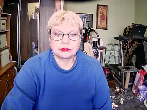 Snapshot of LOLA8888 chatting on 1, 11, 2025 LOLA8888 online show from 1, 11, 2025