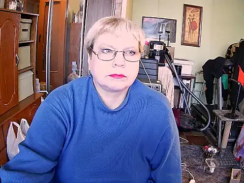 Snapshot of LOLA8888 chatting on 15, 11, 2025 LOLA8888 online show from 15, 11, 2025