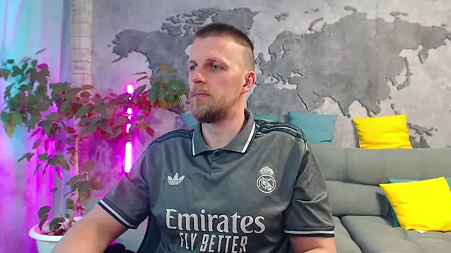 Snapshot of VikingChrisss chatting on 8, 6, 2026 VikingChrisss online show from 8, 6, 2026