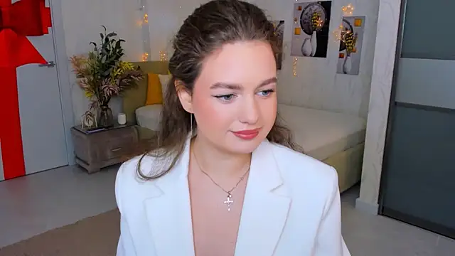 MiracleCurly online show from 5, 2, 2025