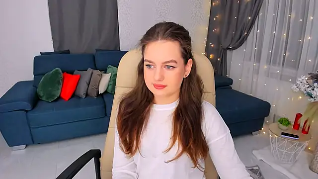 MiracleCurly online show from 7, 2, 2025