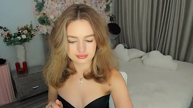 MiracleCurly online show from 16, 9, 2025