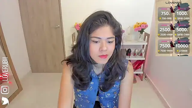 Snapshot of loverubii chatting on 5, 5, 2026 loverubii online show from 5, 5, 2026