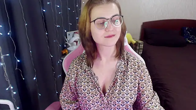 MissBrightShine online show from 29, 1, 2025