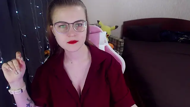 MissBrightShine online show from 13, 2, 2025