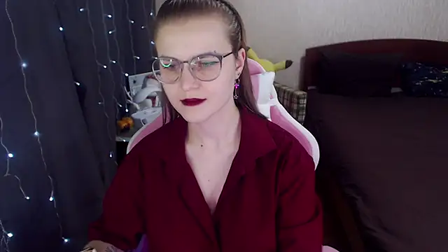 MissBrightShine online show from 14, 2, 2025