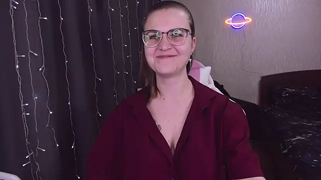 MissBrightShine online show from 20, 2, 2025