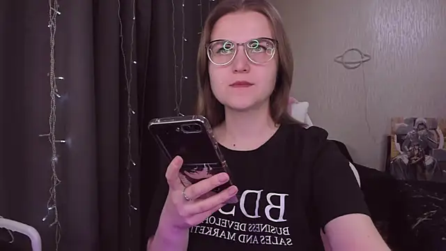 MissBrightShine online show from 14, 10, 2025