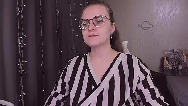 MissBrightShine online show from 1, 11, 2025