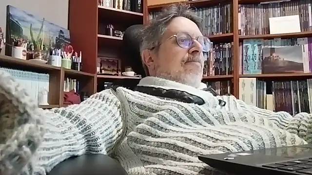 Mandra is a whore online show from 15, 1, 2026