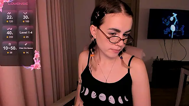 Snapshot of _selectrra chatting on 5, 12, 2024 selectrra online show from 5, 12, 2024