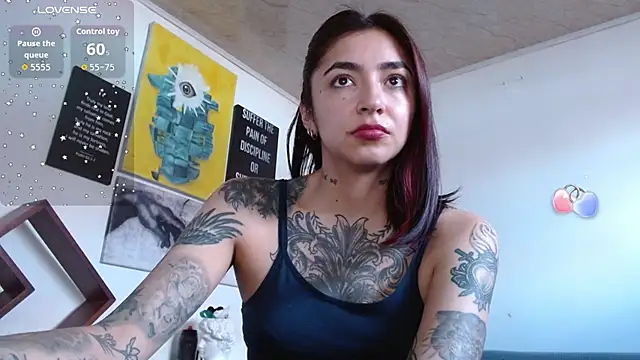 ZoeBakers  online show from 20, 5, 2026