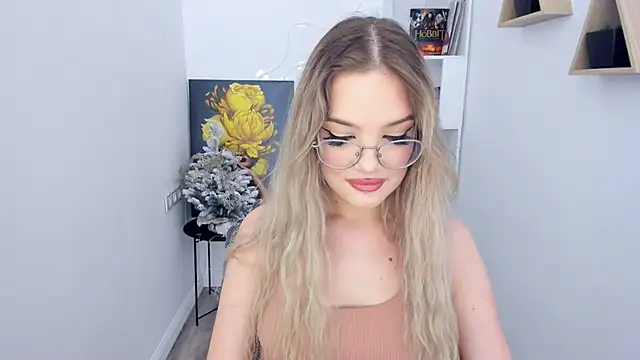 FloweryLove 1 online show from 13, 1, 2025