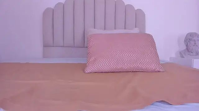 Snapshot of sarita_duque chatting on 30, 10, 2025 sarita duque online show from 30, 10, 2025