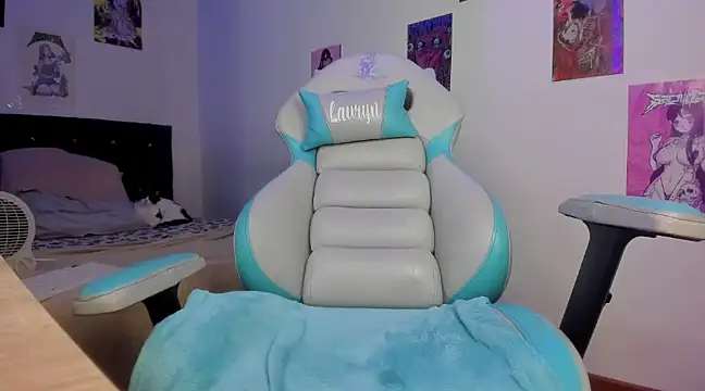 Snapshot of Lauryn_muller chatting on 6, 12, 2024 Lauryn muller online show from 6, 12, 2024