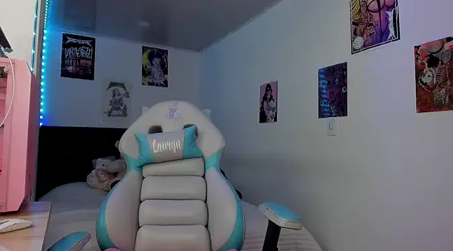 Snapshot of Lauryn_muller chatting on 9, 3, 2025 Lauryn muller online show from 9, 3, 2025