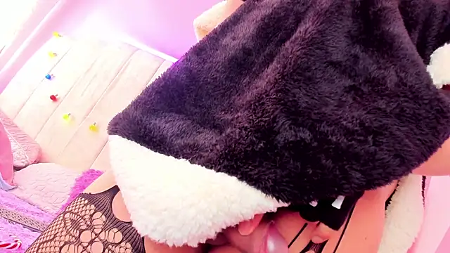 Snapshot of Satuurn_ chatting on 12, 12, 2024 Satuurn online show from 12, 12, 2024