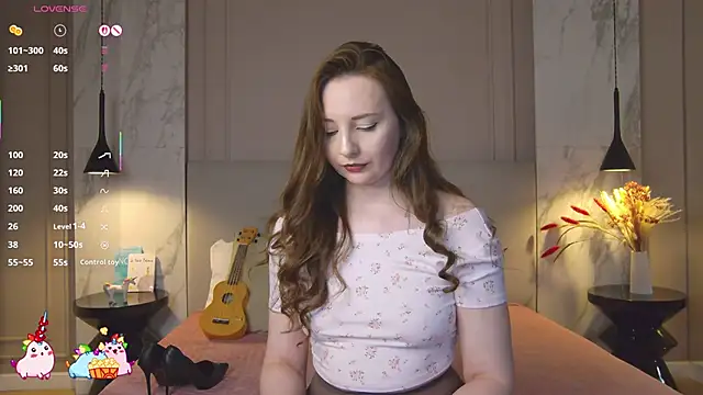 Snapshot of maltii_evans chatting on 17, 4, 2026 maltii evans online show from 17, 4, 2026