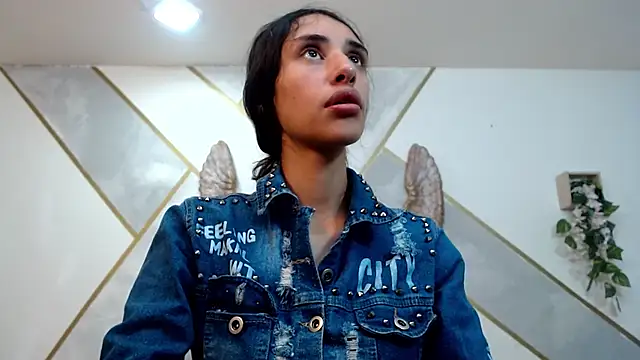 RoxanaCyrano  online show from 24, 11, 2025