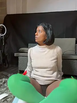 RoseMelanie online show from 22, 12, 2024