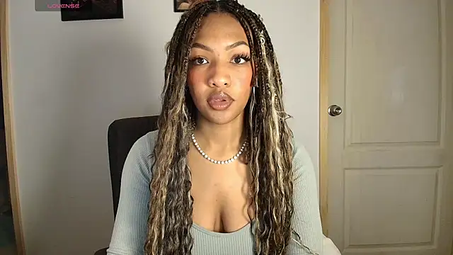 im alivys  online show from 17, 7, 2026