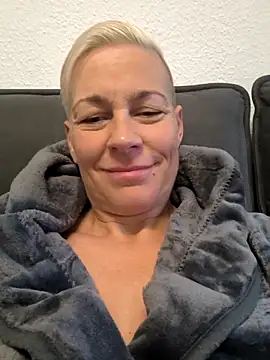 DarleenHot online show from 22, 10, 2025