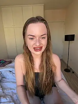 ElenaRebelle online show from 24, 3, 2026